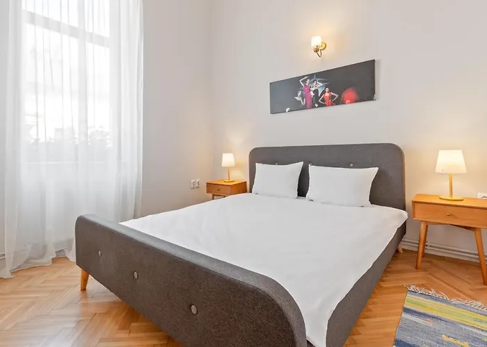 Elle Home